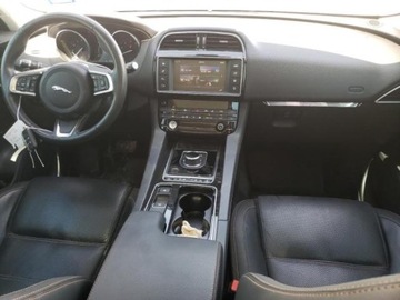 Jaguar F-Pace 2018 Jaguar F-Pace Jaguar F-PACE Prestige AWD, od ubezpieczalni 3.0 Benzyna, zdjęcie 6