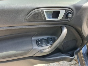 Ford Fiesta VII 2016 Ford Fiesta 1.6 benzyna 120KM 2016r Skrzynia automat Auto do jazdy!, zdjęcie 16