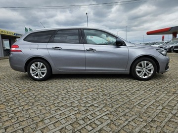 Peugeot 308 II SW Facelifting 1.2 PureTech 110KM 2019 Peugeot 308 SW 1.2 benzyna 110KM skóry panorama, zdjęcie 18