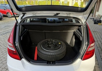 Hyundai i30 I Hatchback 1.4 109KM 2010 Hyundai i30 Rej.03.2011 1,4 109KM LPG Klimatronik 1.4 BenzynaLPG 109KM, zdjęcie 25