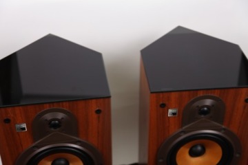 Колонки Bowers & Wilkins dm 2000