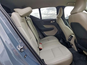 Volvo XC40 2021 Volvo XC 40 T4 Momentum 2021 2.0 Benzyna 187KM, zdjęcie 10