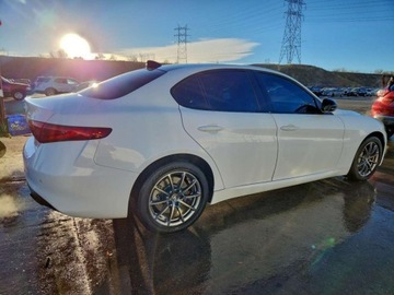 Alfa Romeo Giulia II Sedan 2.0 TBi 280KM 2018 Alfa Romeo Giulia Q4 2018 2.0 Benzyna 280KM, zdjęcie 3