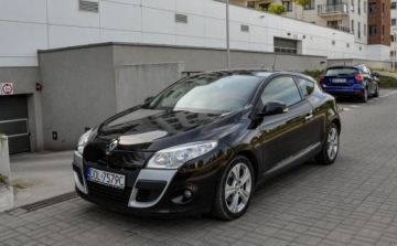 Renault Megane III Hatchback 1.9 dCi 130KM 2010 Renault Megane 2010 r. 1,9DCi (130KM) Skory 1.9 Diesel 130KM