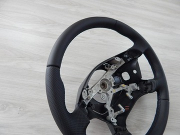 TOYOTA AVENSIS II T25 - VOLANT NOVÁ KŮŽE BEZ KAUCE
