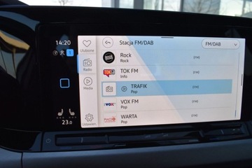 Volkswagen Golf VIII Variant 1.5 eTSI 150KM 2021 Volkswagen Golf Variant Variant 1.5TSI 150KM Pakiety LED ACC Podgrz.fotele, zdjęcie 18