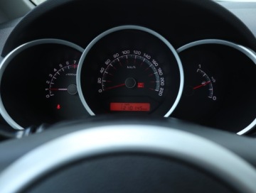 Kia Venga Mikrovan 1.4 DOHC CVVT 90KM 2011 Kia Venga 1.4 CVVT, Klima, Podgrzewane siedzienia, zdjęcie 10