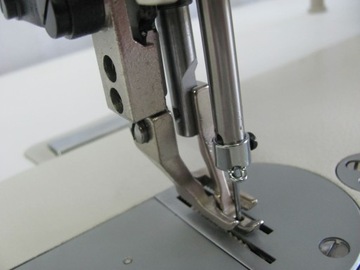 Челношовная машина KRAFT KF-0303-D1 Для шитья тяжелой обивки