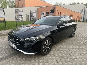 Mercedes Klasa E W213 Kombi Facelifting 2.0 E220d 194KM 2020 Mercedes-Benz Klasa E 2.0 Diesel T 9G-TRONIC 194KM 2020r pełne wyposażenie