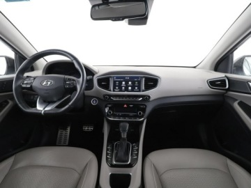 Hyundai IONIQ Hatchback 1.6 GDi 141KM 2017 Hyundai IONIQ Plug-In full LED jasne skóry klima, zdjęcie 14