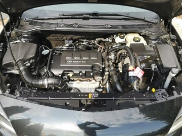 Opel Astra J GTC 1.4 Turbo ECOTEC 140KM 2013 Opel Astra 1,4 T140KM Klimatr Temp Alu17 LIFT, zdjęcie 21
