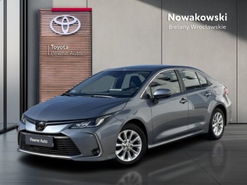 Toyota Corolla XII Sedan 1.5 VVT-i 125KM 2022 Toyota Corolla 1.5 Comfort Seria E21 (2019-) 1.5 C