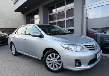 Toyota Corolla X Sedan Facelifting 1.6 Valvematic 132KM 2011 Toyota Corolla salon Polska 1.6 Benzyna 132KM, zdjęcie 12