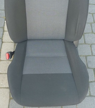 SEDADLO LEVÝ OPEL AGILA B EVROPA