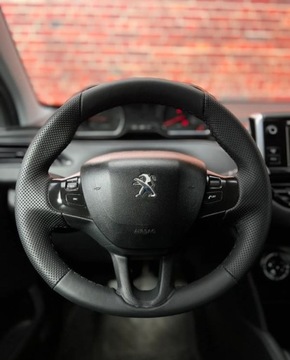 Peugeot 208 I Hatchback 3d 1.2 VTI 82KM 2013 Peugeot 208 Czujniki Kamera niski przebieg Gwarancja w cenie WarszawaVLAV, zdjęcie 30