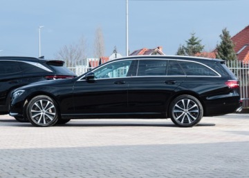 Mercedes Klasa E W214 2023 Mercedes E300de 306ps Szyber Blis Virtual Webasto Kamera LKA NFC Sam Parkuj, zdjęcie 6