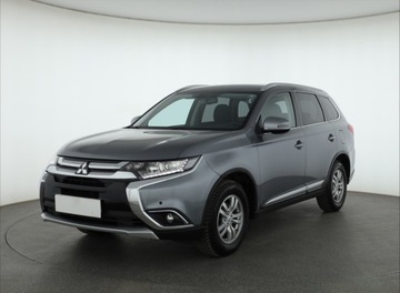 Mitsubishi Outlander III SUV Facelifting 2017 2.0 150KM 2017 Mitsubishi Outlander 2.0, Salon Polska, zdjęcie 1
