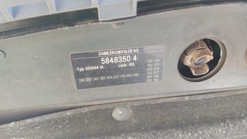 DVEŘE KOMPLETNÍ PRAVÝ ZADNÍ MERCEDES W203 SEDAN 816