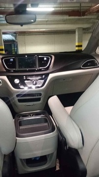 Chrysler Pacifica II 2018 Doinwestowana Pacyfika. nowe Lpg , stan idealny, zdjęcie 4