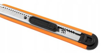 НОЖ ДЛЯ РЕЗКИ ОББОЕЙ NEO, СЛОМАННОЕ ЛЕЗВИЕ 9 мм, МЕТАЛЛИЧЕСКИЕ НАПРАВЛЯЮЩИЕ, DURABLE 63-013