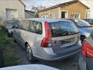 Volvo V50 1.6 DRIVe 109KM 2010 VOLVO V50 1.6 D 109 KM, zdjęcie 2