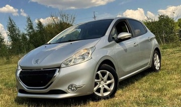 Peugeot 208 I Hatchback 3d 1.2 VTI 82KM 2013 Peugeot 208 nowy rozrzad 5 drzwi, klimatyzacj...