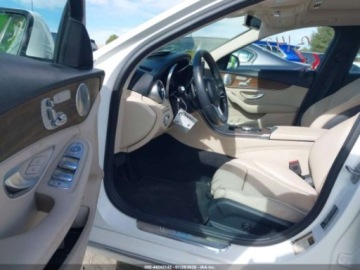 Mercedes Klasa C W205 2020 Mercedes-Benz Klasa C 300 2020 2.0 Benzyna 255KM, zdjęcie 9