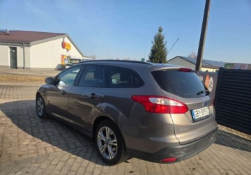 Ford Focus III Kombi Facelifting 1.0 EcoBoost 125KM 2014 Ford Focus Przeglad I ubezpieczenie do Wrzesnia. Zwolnienie z PCC. 125KM, zdjęcie 7