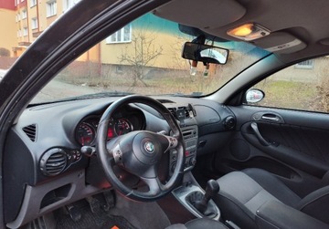 Alfa Romeo 147 Hatchback 1.6 i 16V T.Spark 120KM 2006 Alfa Romeo 147 Alfa Romeo 147 1,6 benzyna Zamiana, zdjęcie 1