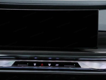 BMW Seria 7 G70 Sedan Plug-In 3.0 M60e 571KM 2025 BMW Seria 7 M760e xDrive Sedan 3.0 (571KM) 2025, zdjęcie 10