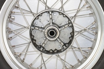 TRIUMPH TIGER 955i 01-06 ЗАДНИЙ ОБОД