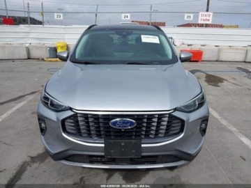 Ford Escape III 2023 Ford Escape 2023 FORD ESCAPE PHEV 2.5 Hybryda Plug-in 163KM, zdjęcie 7