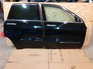 DRZWI TYLNE PRAWE JEEP GRAND CHEROKEE WK2 LIFT
