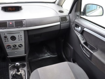 Opel Meriva I 1.6 ECOTEC 100KM 2003 Opel Meriva 1.6 16V, GAZ, Klima, El. szyby, zdjęcie 6