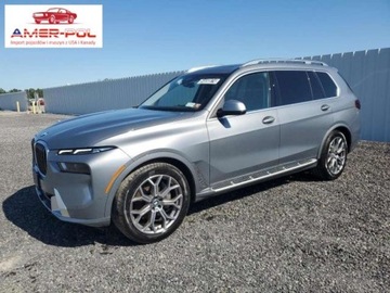 BMW X7 2024 BMW X7 2024, 3.0L, 4x4, od ubezpieczalni 3.0 Benzyna 375KM