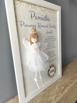 Prezent od chrzestnej Pamiątka I Komunii Św. anioł aniołek ramka 3d prezent