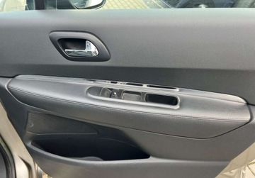 Peugeot 5008 I Minivan 2.0 HDi FAP 150KM 2012 Peugeot 5008 2.0D 150KM 6Bieg.ALU17Zima SkorGrzane Panor.Hak Navi Ledy Xen, zdjęcie 15