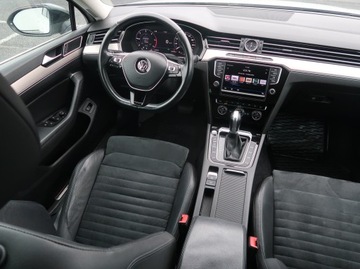 Volkswagen Passat B8 Variant 2.0 TDI BlueMotion SCR 150KM 2016 VW Passat 2.0 TDI, Salon Polska, Serwis ASO, zdjęcie 6