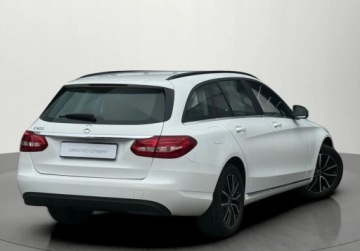 Mercedes Klasa C W205 Kabriolet Facelifting 1.5 200 184KM 2019 Mercedes-Benz Klasa C Mercedes-Benz C 200 1.5 Benzyna 184KM, zdjęcie 1