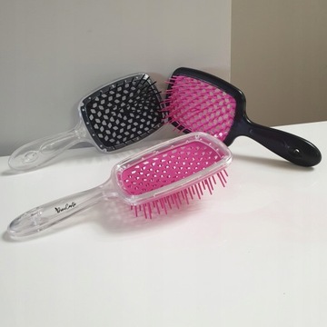 SZCZOTKA DO ROZCZESYWANIA WŁOSÓW PNEUMATYCZNA