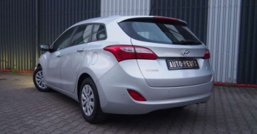 Hyundai i30 II Wagon Facelifting 1.4 MPI 100KM 2017 Hyundai i30 Benzyna Kombi 100KM NAVIgacja Kamera Cofania 1.4 Benzyna, zdjęcie 14