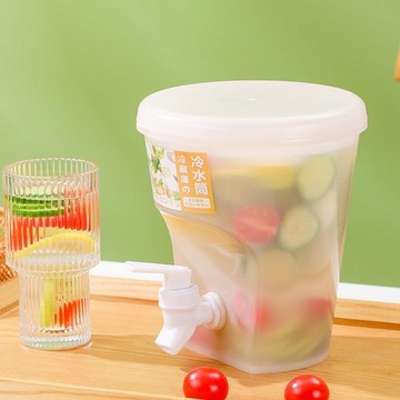 Диспенсер для напитков с краном. Кувшин для воды емкостью 1,5 л. Фруктовый чайник. Ведро лимонада