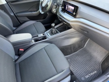 Skoda Octavia IV Liftback 2.0 TDI 150KM 2022 Skoda Octavia Skoda Octavia Skoda Octavia 2.0 TDI, zdjęcie 39