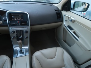 Volvo XC60 I SUV 2.4 D3 163KM 2011 Volvo XC60 D3, 4X4, Automat, Skóra, Xenon, zdjęcie 7