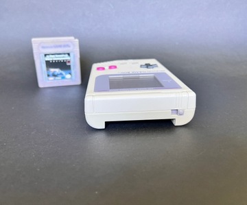 Классическая консоль Nintendo Game Boy + игра