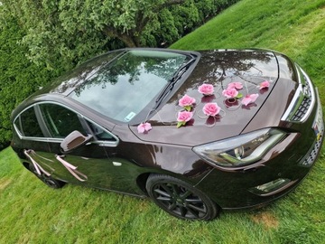 Dekoracja samochodu modna ozdoba na auto do ślubu