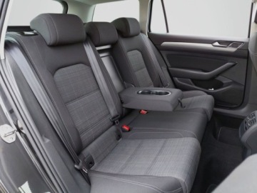 Volkswagen Passat B8 Variant Facelifting 1.5 TSI EVO 150KM 2021 Volkswagen Passat Variant 1.5TSI 150KM Business DSG SalonPL SerwisASO Acc, zdjęcie 11