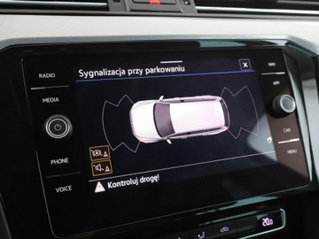 Volkswagen Passat B8 Variant Facelifting 2.0 TDI SCR 150KM 2020 Volkswagen Passat DSG full LED navi klima auto (3, zdjęcie 23
