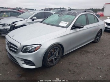 Mercedes Klasa E W213 2020 Mercedes-Benz Klasa E E 350 4matic 2.0 Benzyna 255KM, zdjęcie 2