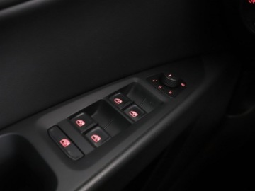 Seat Leon III ST 2.0 TDI CR 150KM 2016 Seat Leon Niski przebieg Navi Czujniki parkowania, zdjęcie 31